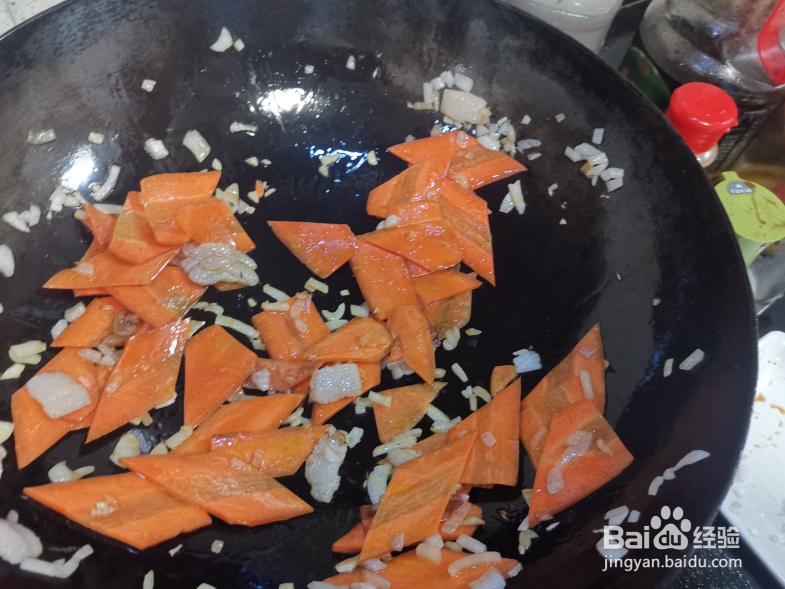 油麦菜叶炒胡萝卜的做法