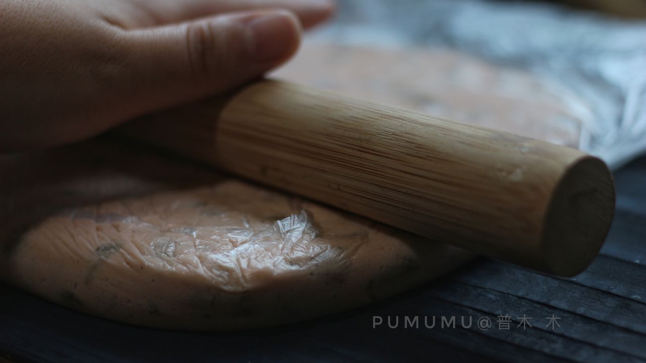 好吃又营养的葡萄干牛轧糖的做法，不能错过！