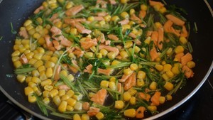 三文鱼乌冬面的做法。教你怎么做三文鱼乌冬面