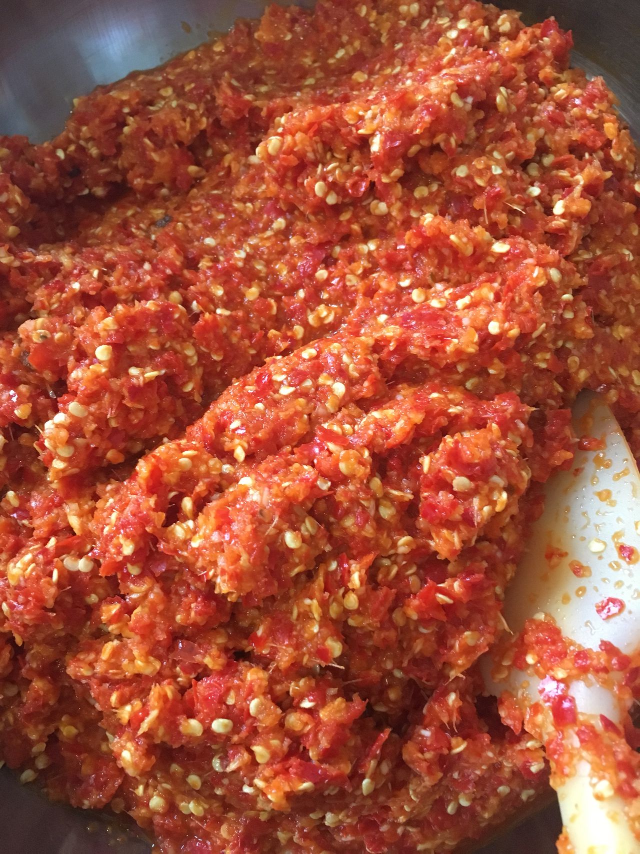 鲜辣的蒜蓉辣椒酱,刚好可以下饭哦