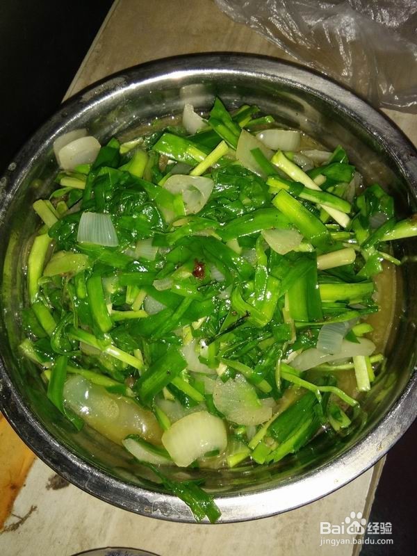 腊肉韭菜炒洋葱