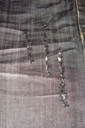 怎样DIY破洞牛仔裤