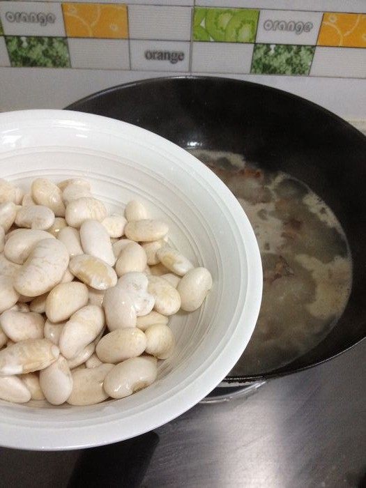 白芸豆焖排骨这样做更好吃