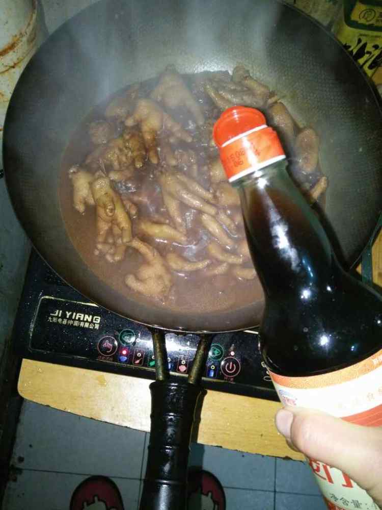 教你快速学会制作红烧鸡爪