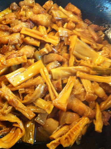 笋干啤酒焖五花