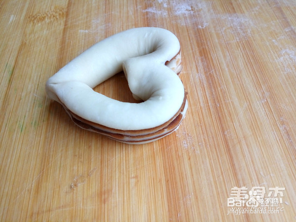 豆沙心形迷你面包