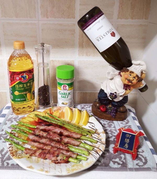 香煎培根芦笋卷