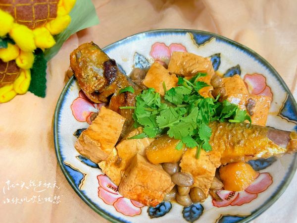 东北家常菜鲅鱼炖豆腐