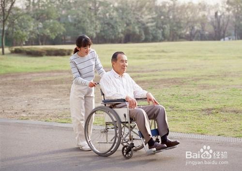 春季老人如何保健 可以试着这样做