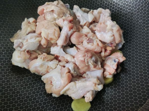 咖喱土豆鸡块盖浇饭