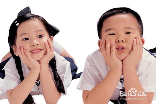 如何防止食物的不当对孩子健康发育的影响？