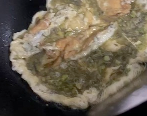 这才是香椿炒鸡蛋的正确操作