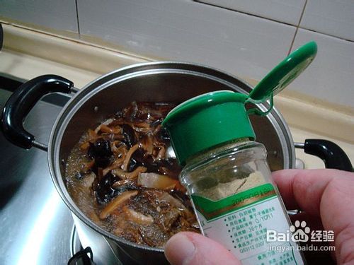 双菇木樨打卤面