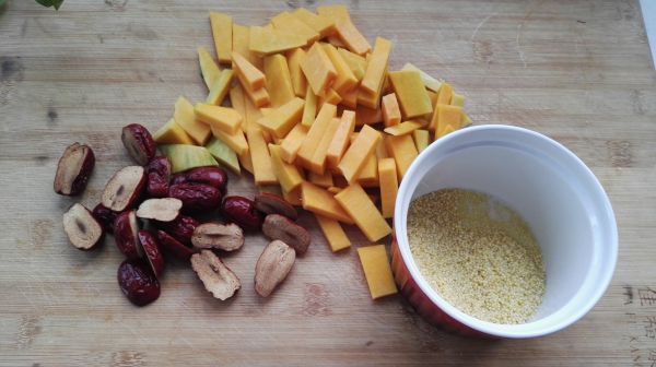 红枣南瓜小米粥