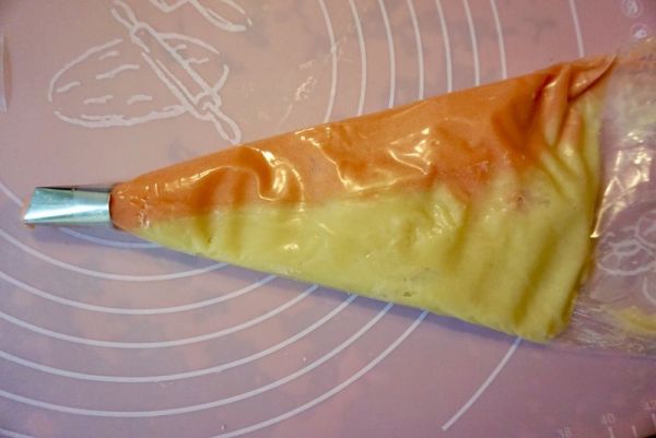 豆沙苹果花纸杯蛋糕