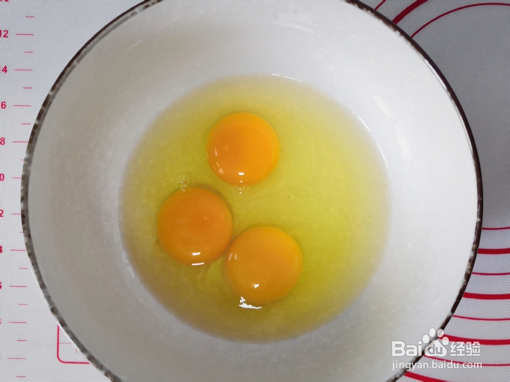 纸杯蛋糕不开裂不塌陷的制作方法！