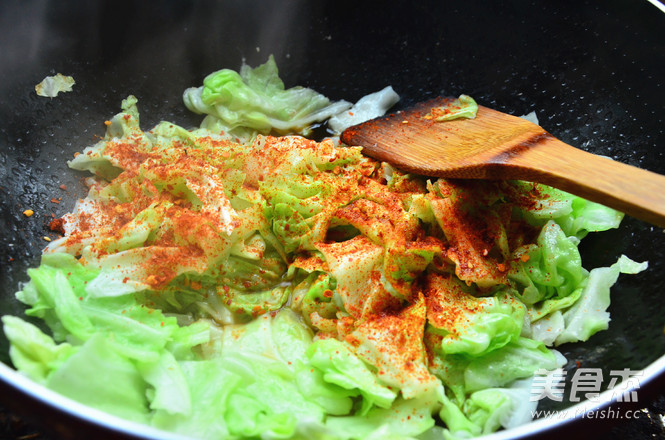 香辣卷心菜炒鸡蛋