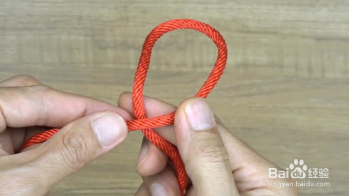 水杯上面的背绳这么穿,让你省下背带钱