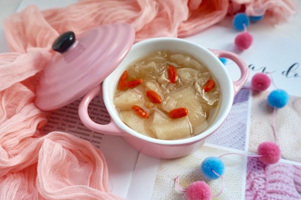 冰糖银耳雪梨汤#柏翠辅食节—健康食疗#