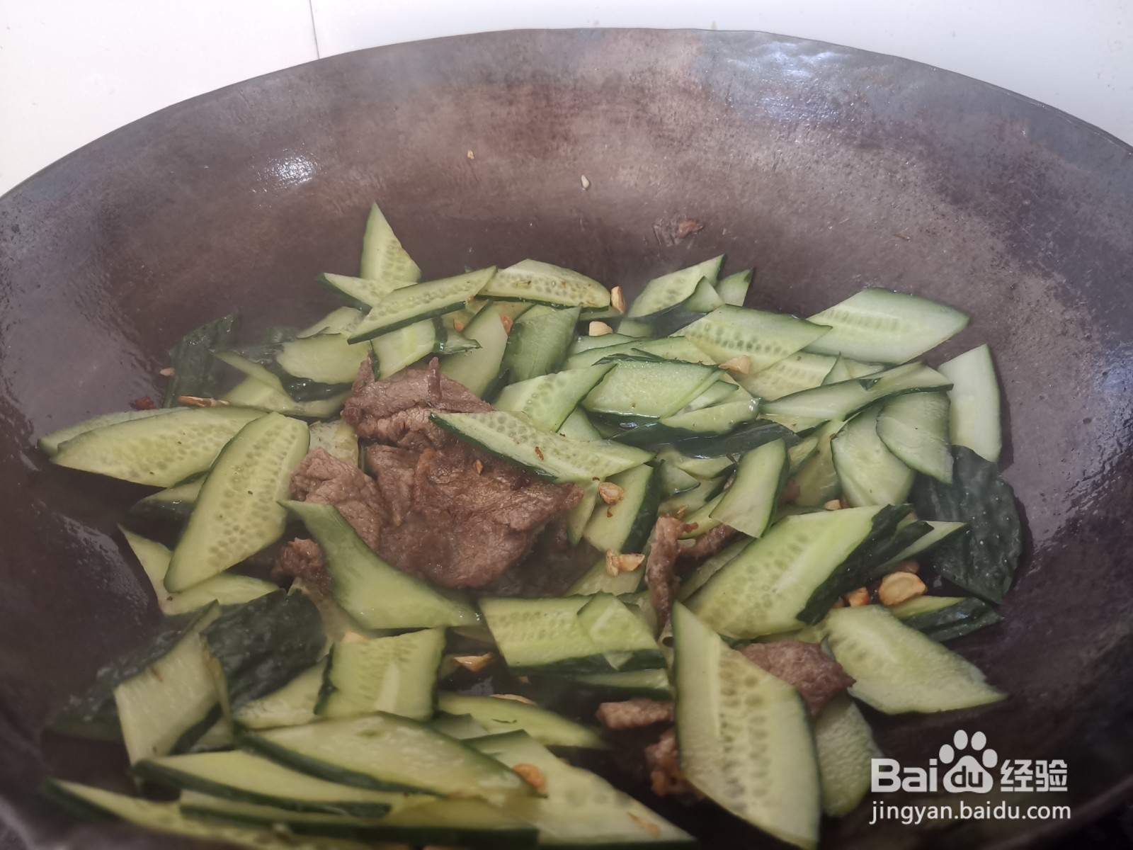 肉炒杏鲍菇黄瓜片