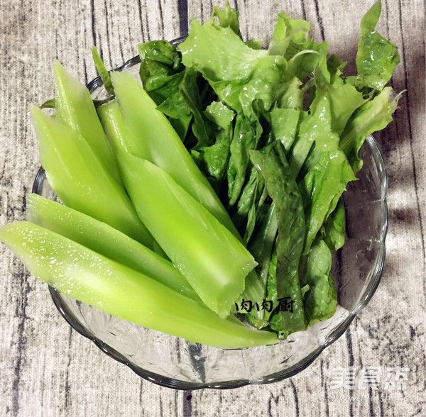 正宗四川家常菜水煮牛肉肉肉厨