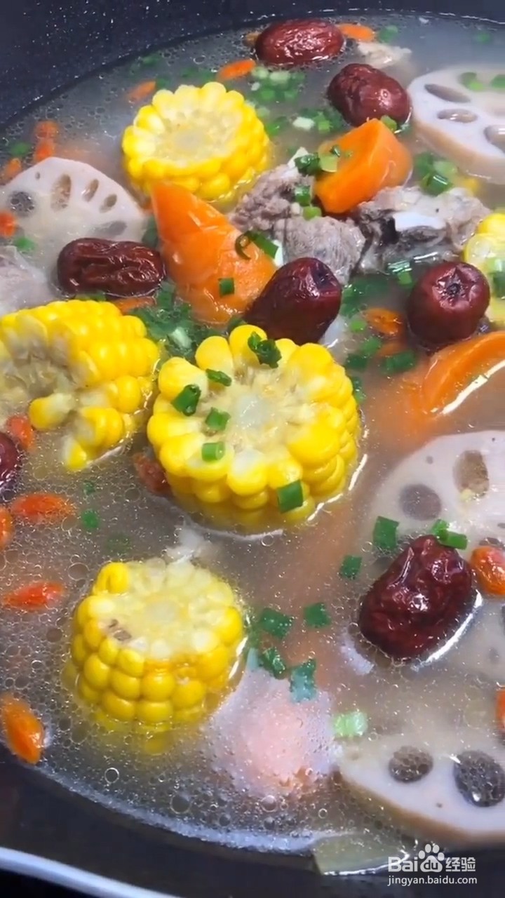 如何在家自制莲藕排骨汤