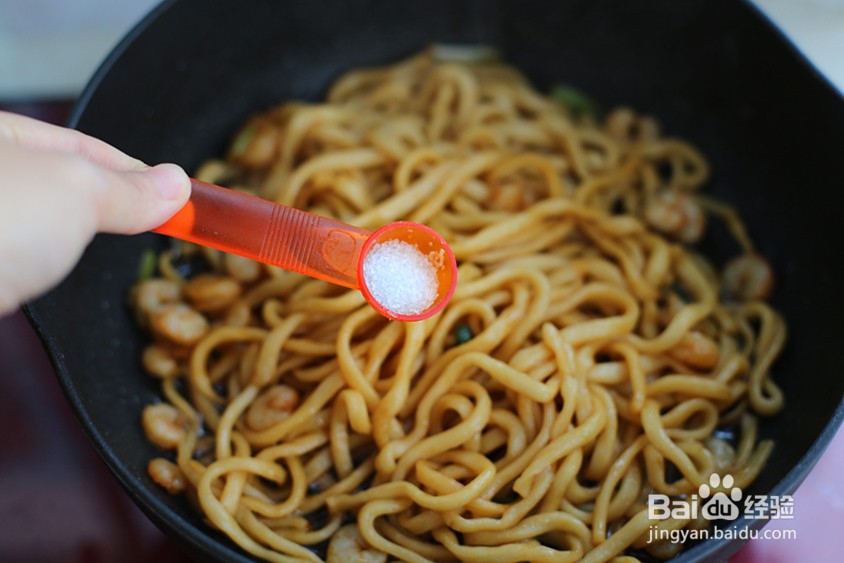 葱油虾仁炒面怎么做?