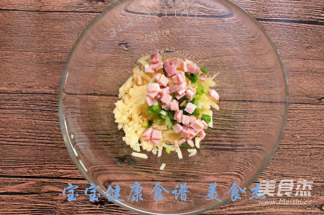 土豆培根鸡蛋饼  宝宝健康食谱