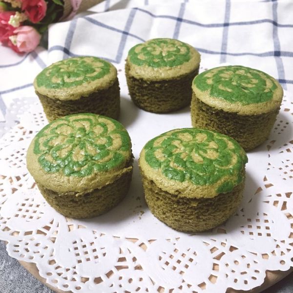 抹茶拉花杯子戚风