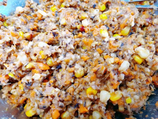 黑麦香菇鸡肉蒸饺