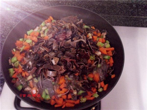 胡萝卜四季豆肉丁