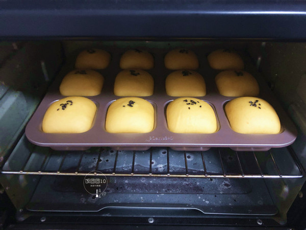 南瓜芋泥小方包