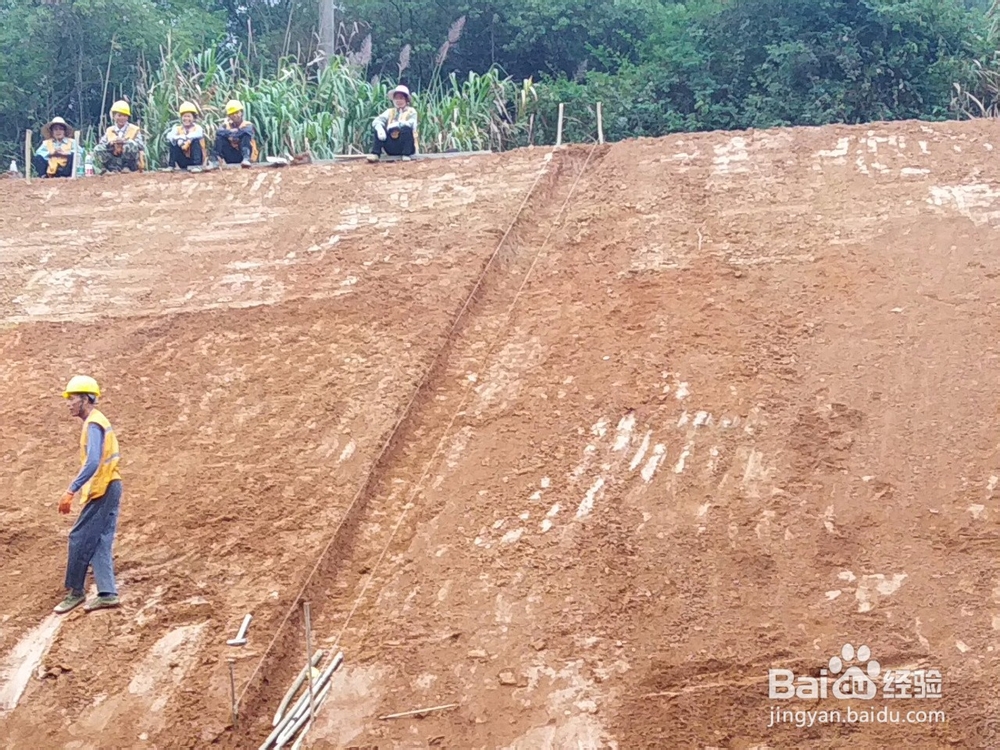 开挖框架沟槽的要求有哪些？