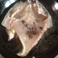 鱼头豆腐火锅的做法