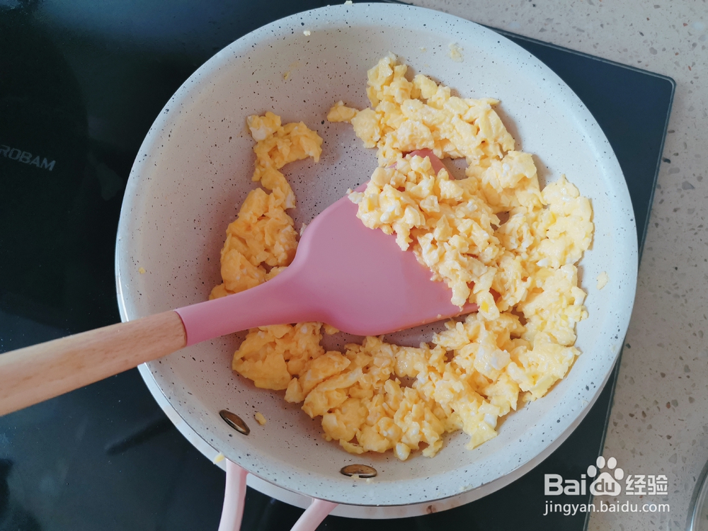 翡翠蔬菜虾仁炒饭的家常做法