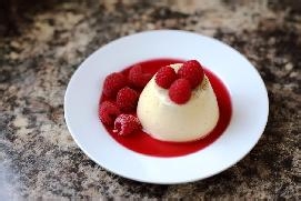 鲜覆盆子意式奶冻布丁怎么做？