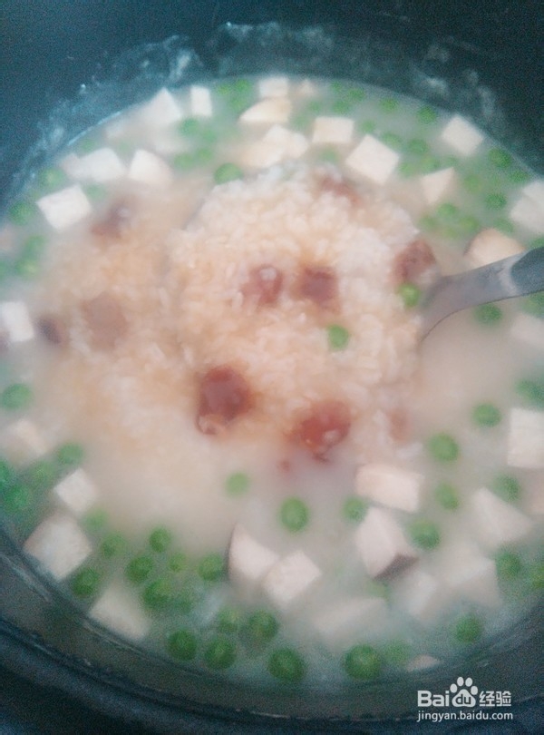 杏鲍菇豌豆肉粥的步骤