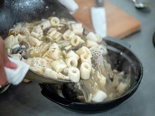 山珍海味乌鸡汤怎么做？