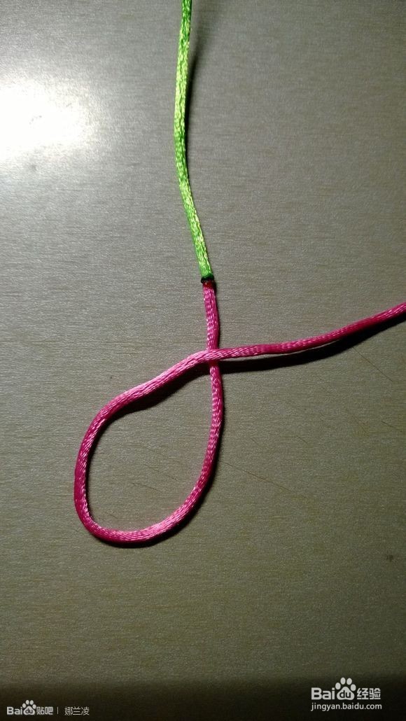如何编织中国结中的梅花结