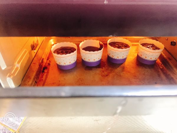 巧克力纸杯蛋糕