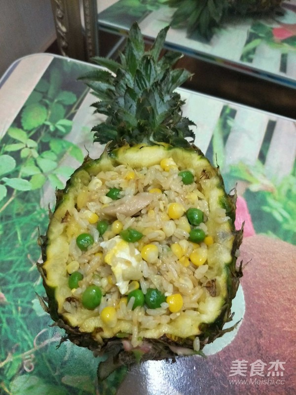 菠萝碗豆玉米炒饭
