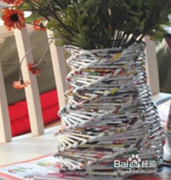 废旧杂志做纸花瓶