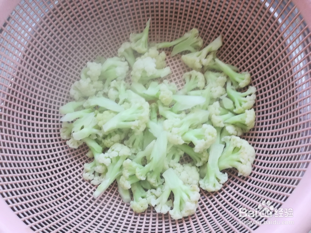 美味的五花肉炒菜花