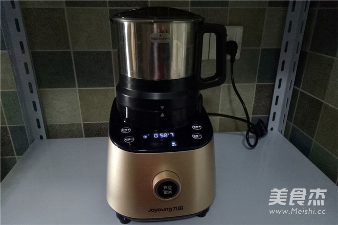 自制香辣蒸肉米粉