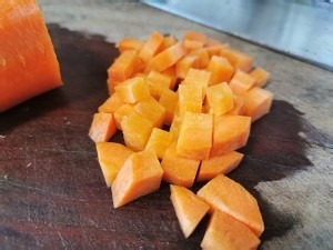 如何做出好吃的豆角焖饭