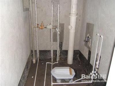 洗脸盆粘在瓷砖上怎么才能拿下来