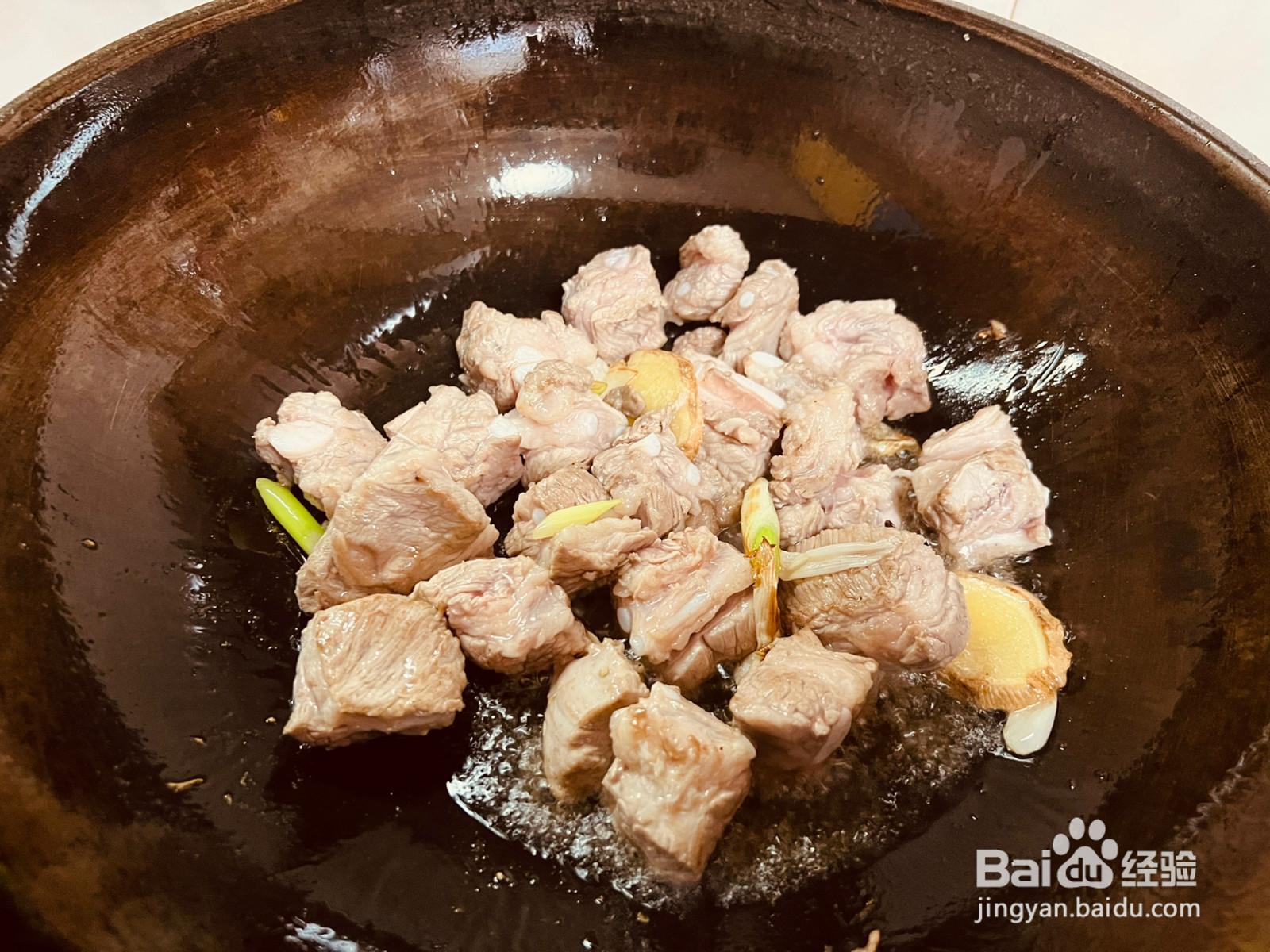 土豆排骨焖饭的做法