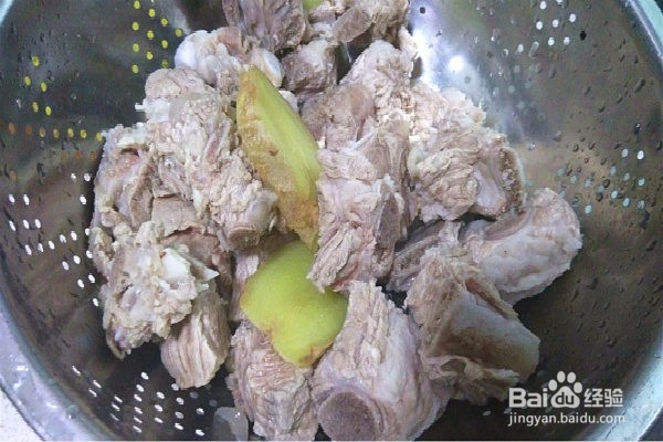 怎样给肉和肉骨头焯水？