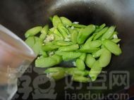 板筋肉炒芥蓝头--做法