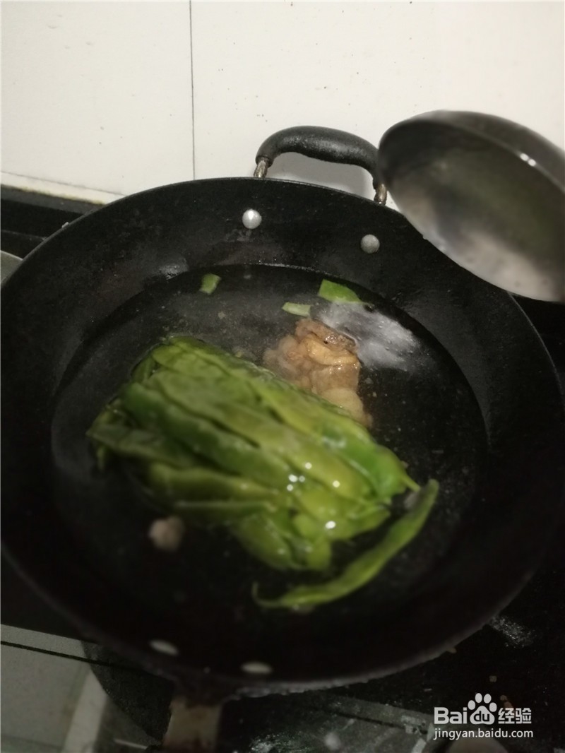 油滋炖豆角白菜